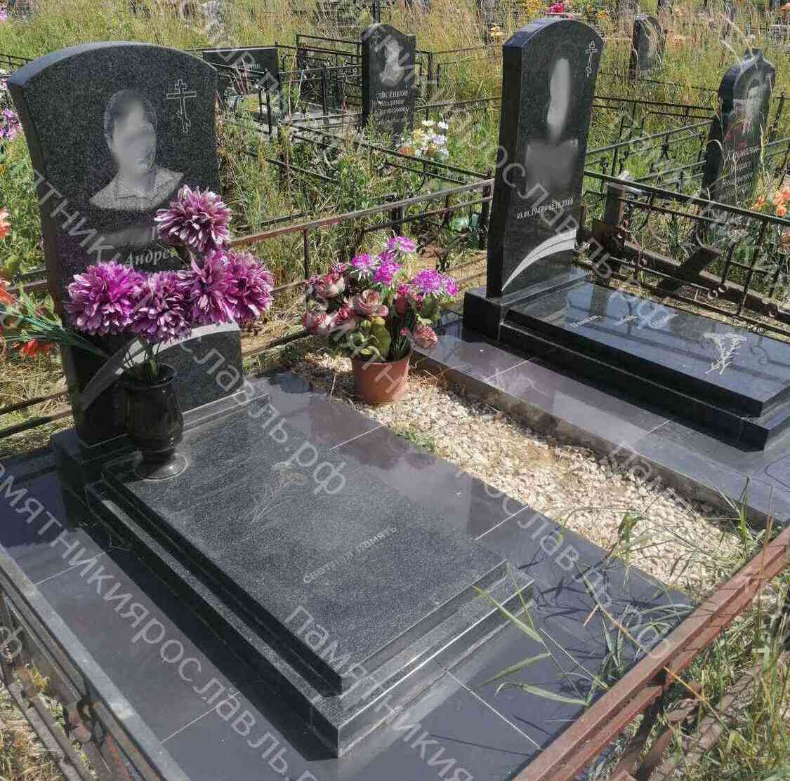 Надгробие из гранита в Ярославле