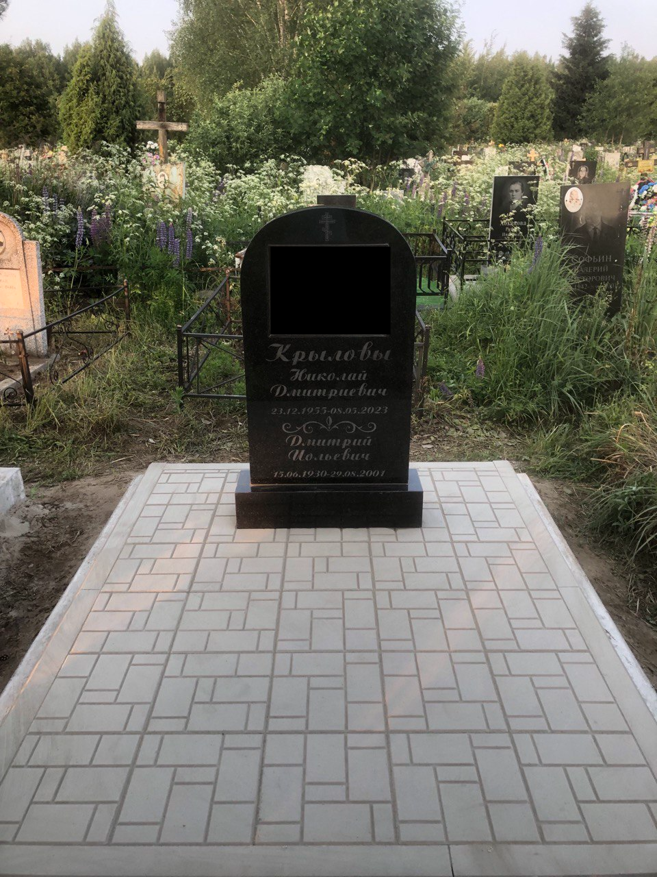 Благоустройство захоронения плиткой "Сиян"