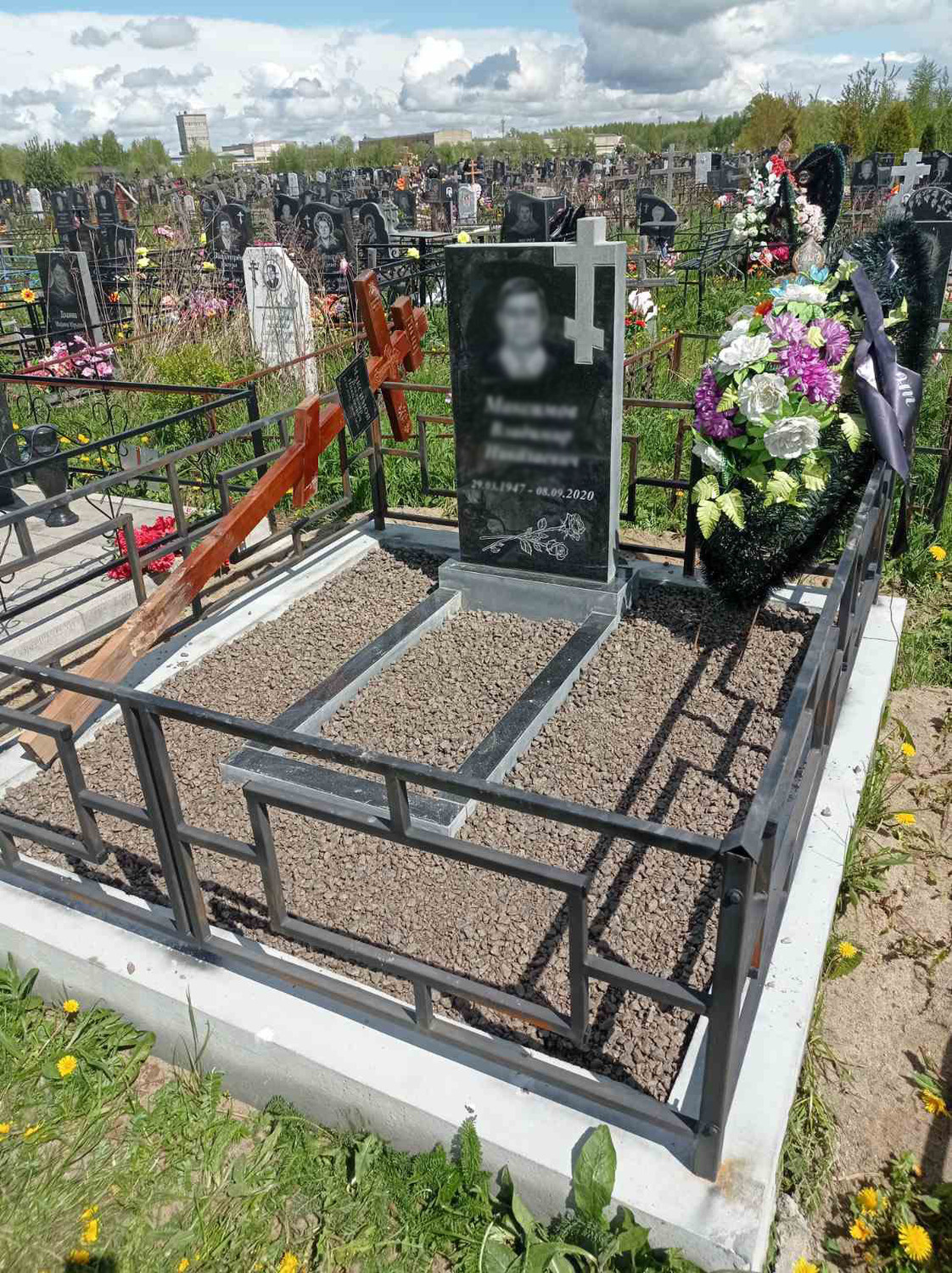 Монолитный армированный поребрик