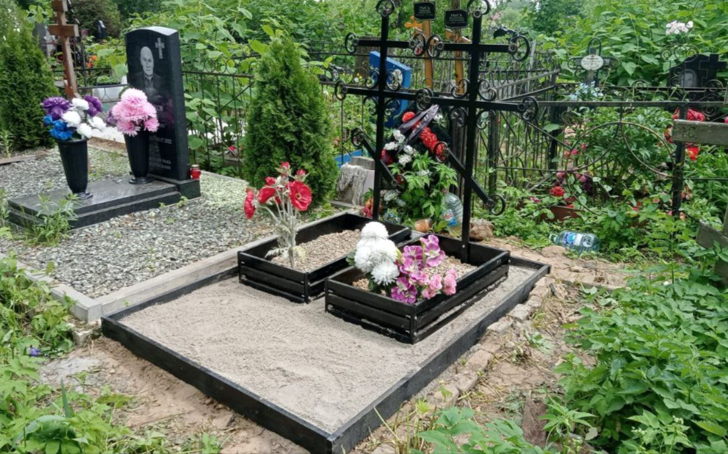 Тротуарный бордюр+песок