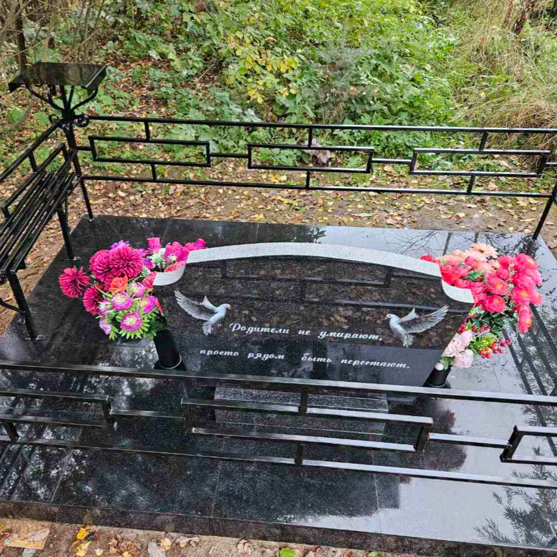 Наша работа по благоустройству захоронения гранитной плиткой