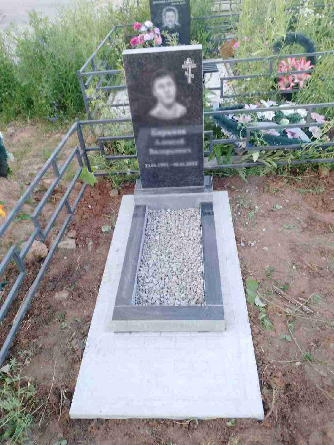 Ритуальная плита под памятник