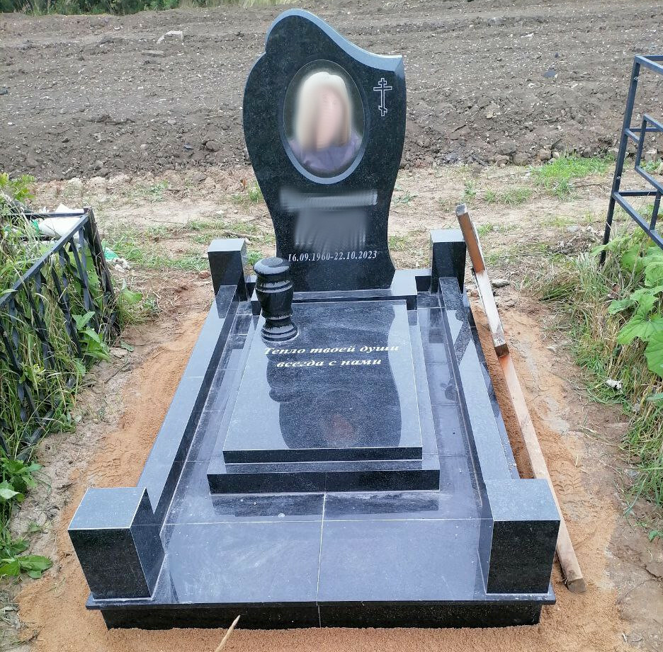 Благоустройство захоронений гранитной плиткой 