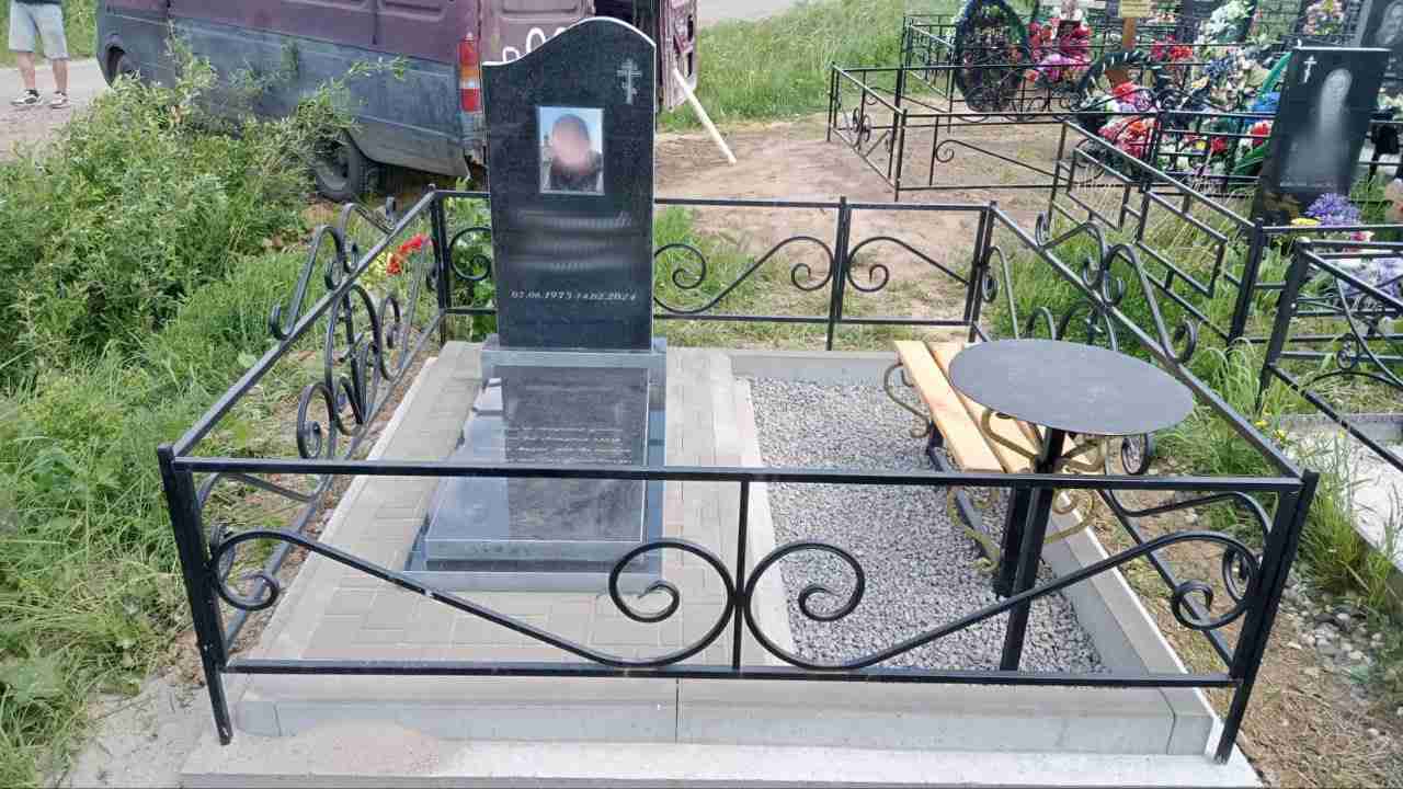 Благоустройство захоронения 2*2