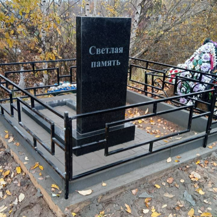 Гранитный памятник в Ярославле недорого