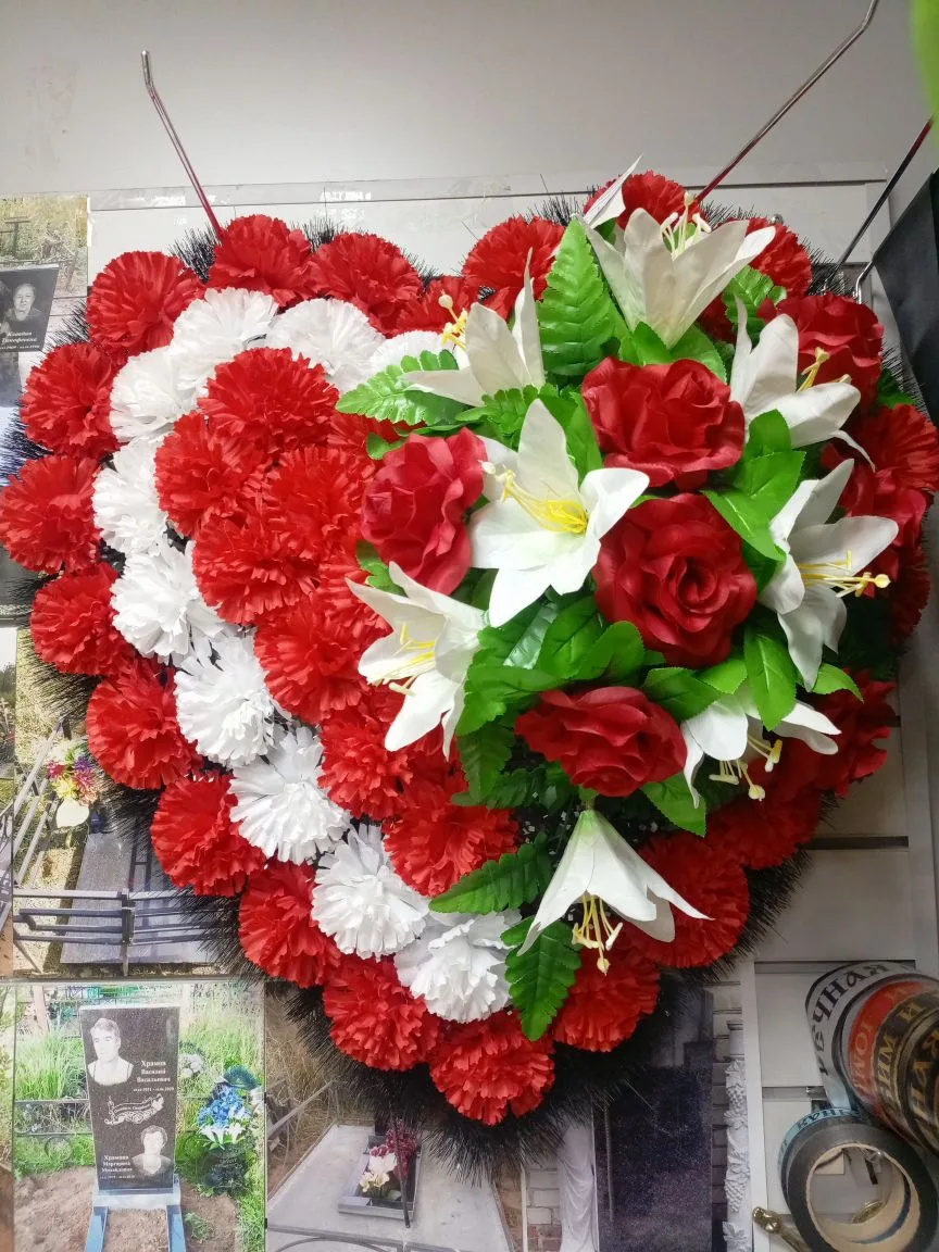 Венок "Сердце" Венок "Сердце"